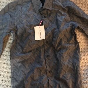 Isaac Mizrahi Gray Button Down Shirt Chevron Pattern